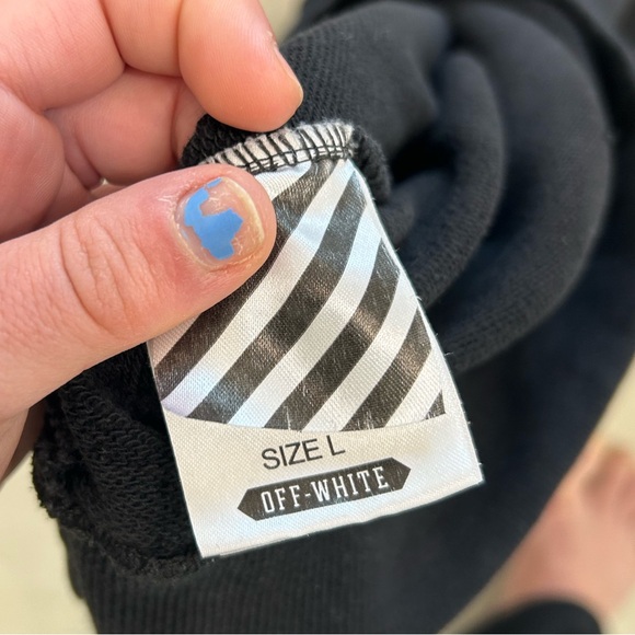 Off-White “Do Not Cross” Temperature Crewneck Size L - Picture 3 of 4